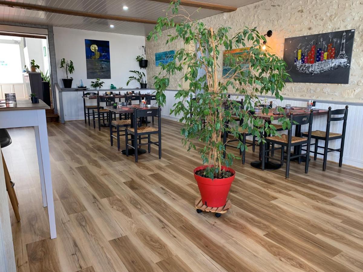 Hotel Restaurant De L'Union ミランボー エクステリア 写真